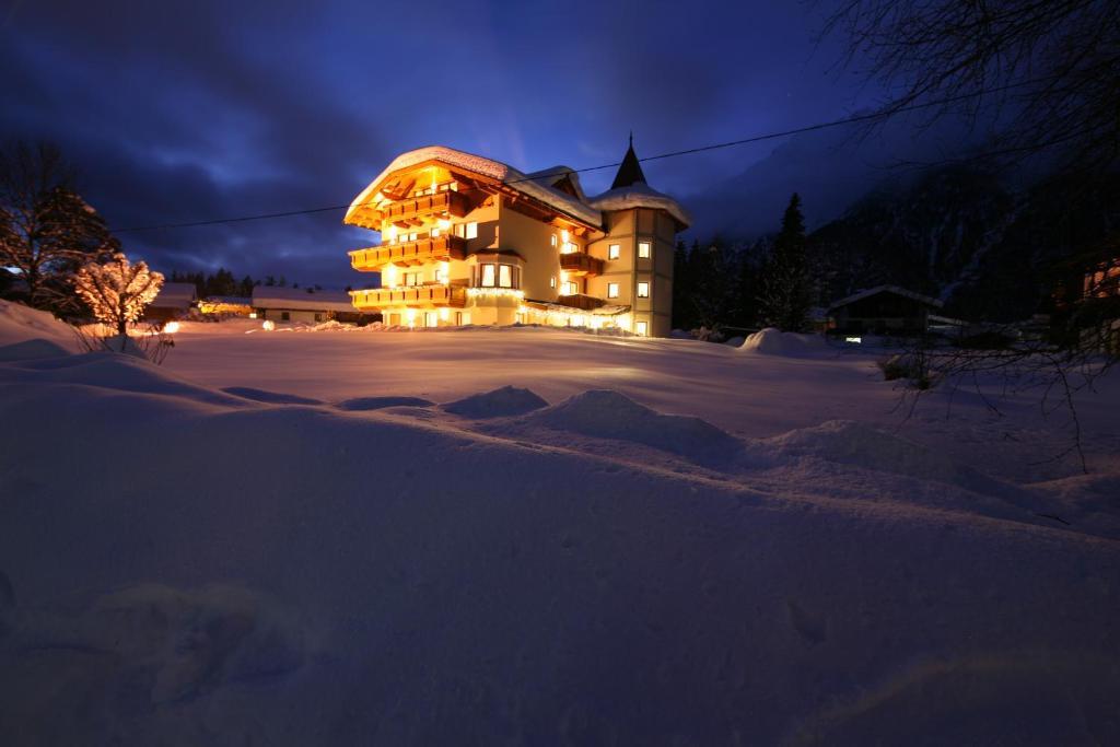Hotel-Garni Weidacherhof Leutasch Εξωτερικό φωτογραφία